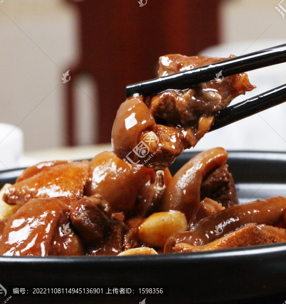 紅燜狗肉