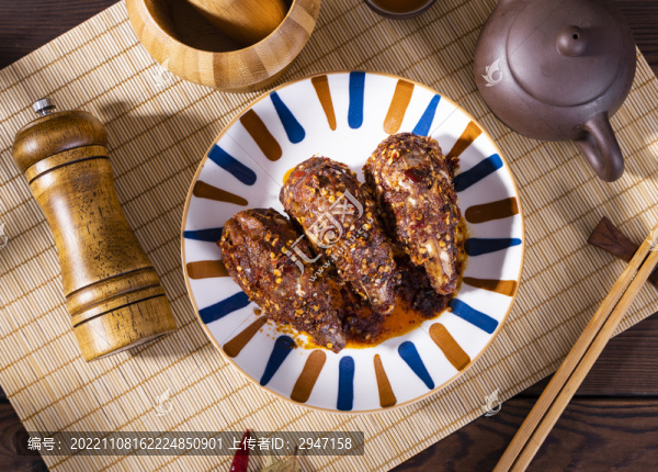 傳統(tǒng)美食麻辣兔頭