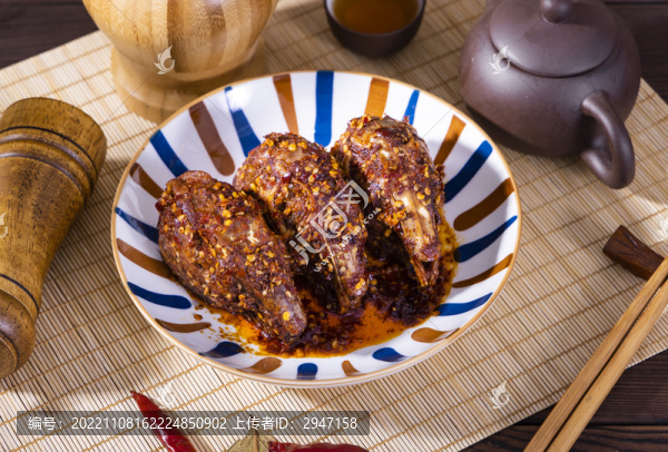 傳統(tǒng)美食麻辣兔頭