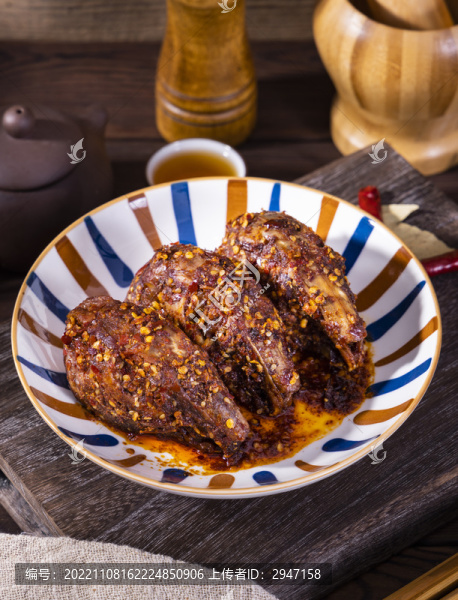 傳統(tǒng)美食麻辣兔頭