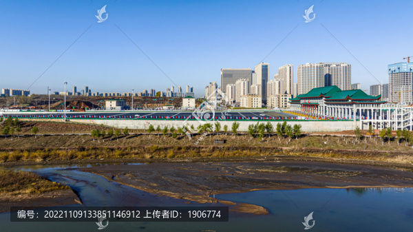 長春新南高速路口建筑景觀