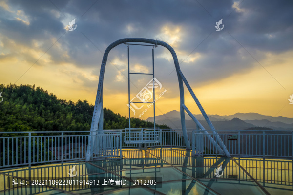 長(zhǎng)沙瀏陽(yáng)的湖洋梯田的日出