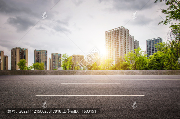 城市中的瀝青道路