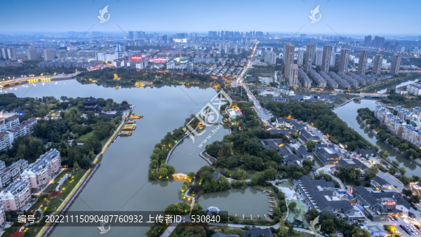 航拍江蘇泰州鳳城河夜景