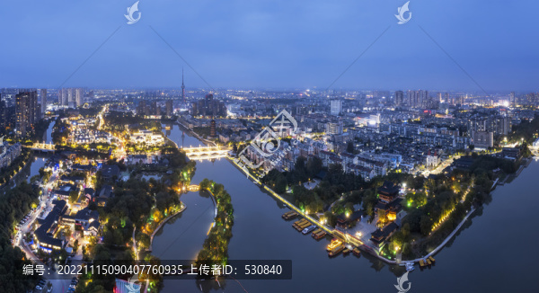 航拍江蘇泰州城市夜景大畫(huà)幅