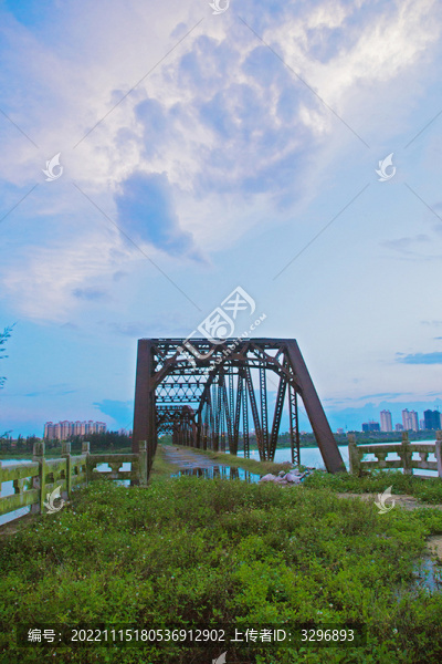 南渡江鐵橋