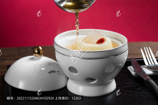 冰糖燉官燕
