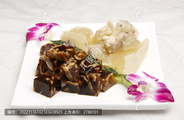鹵雞拼鹵牛肉