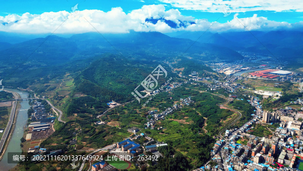鳥瞰滎經(jīng)砂器古城民居