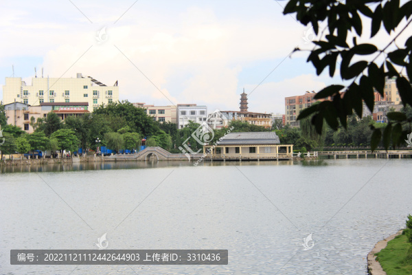 鱷湖公園