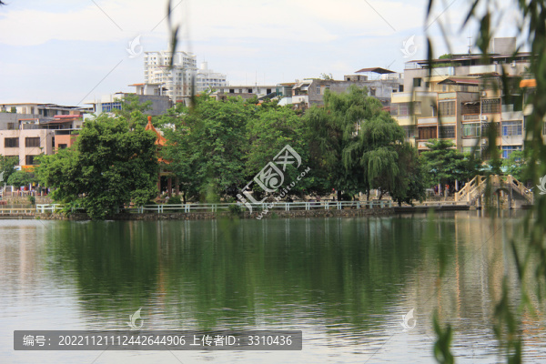 鱷湖公園