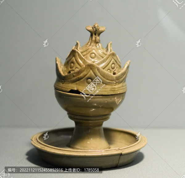青釉博山爐