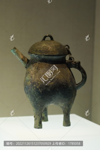 云雷紋盉