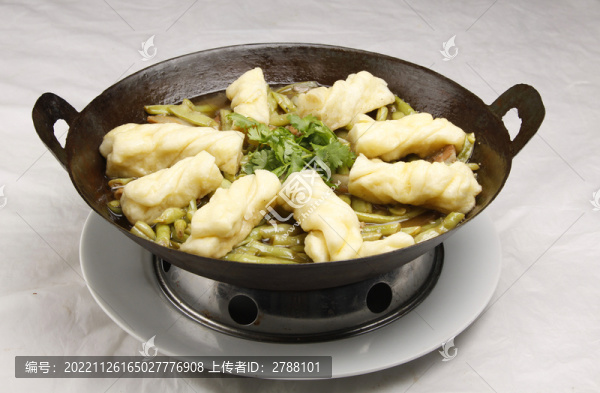鐵鍋豆角粘卷子