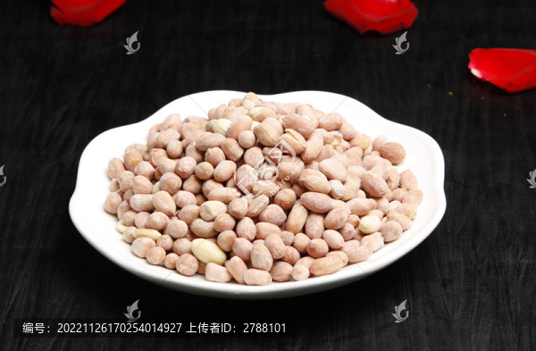 鹽爆花生米