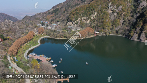 航拍秦嶺終南山翠華山天池