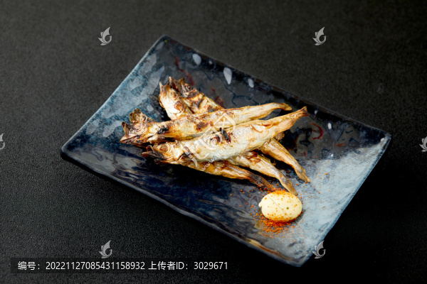 烤多春魚