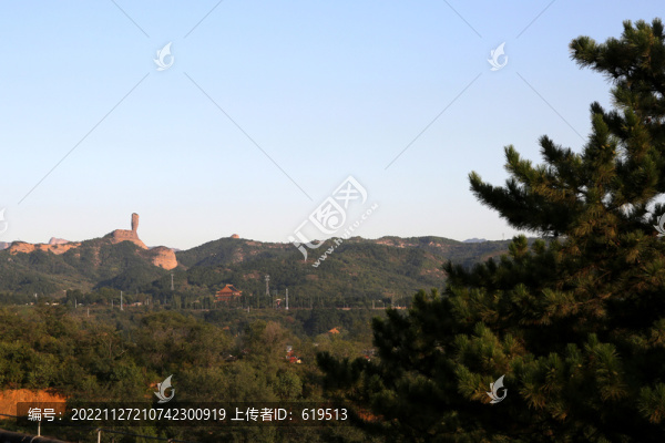承德須彌福壽之廟遠眺棒槌山