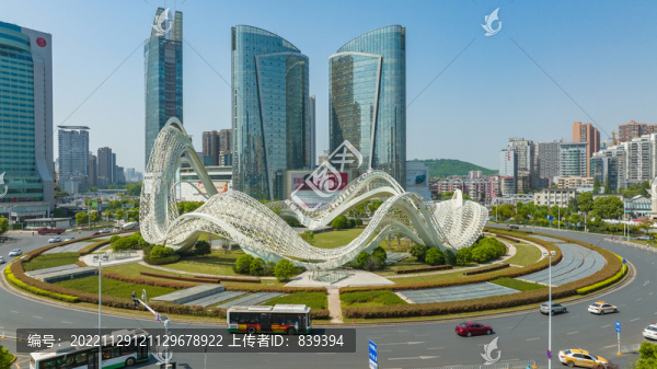 武漢光谷廣場(chǎng)