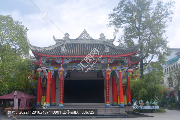 成都三道堰古鎮(zhèn)惠里戲臺(tái)