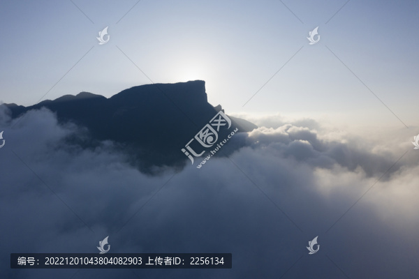 三峽之巔