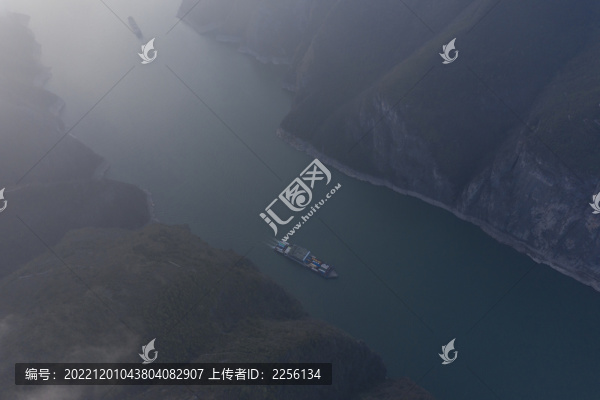 三峽之巔長江自然風(fēng)光
