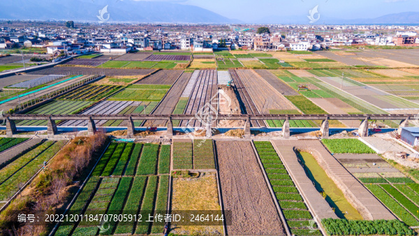 大理高原的耕地田園風(fēng)光
