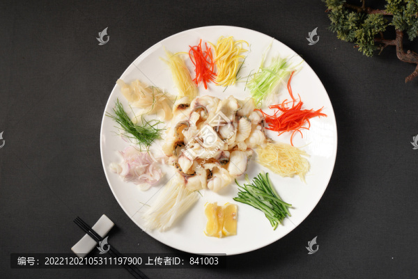 撈起熟魚片