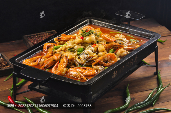 青椒牛蛙大蝦鍋