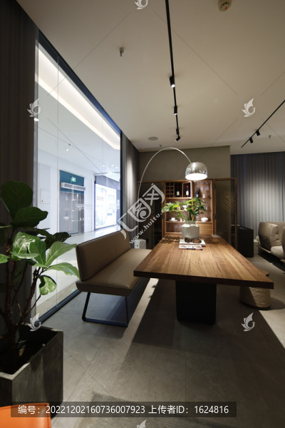 進口家具店空間
