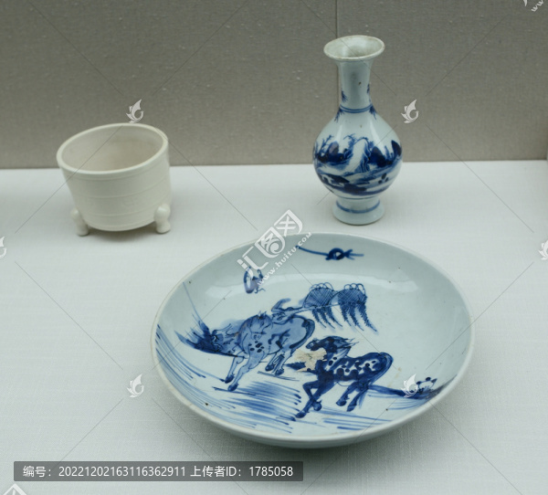 青花瓷器