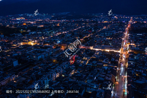 航拍大理人民路夜景