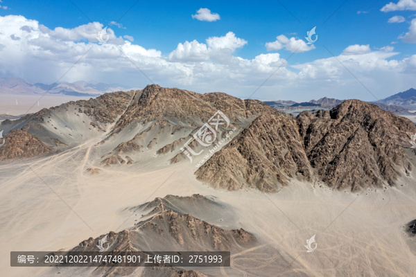 航拍青海黑獨(dú)山