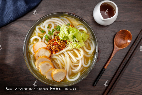 墨魚丸土豆粉