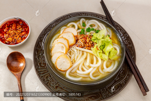 墨魚丸土豆粉