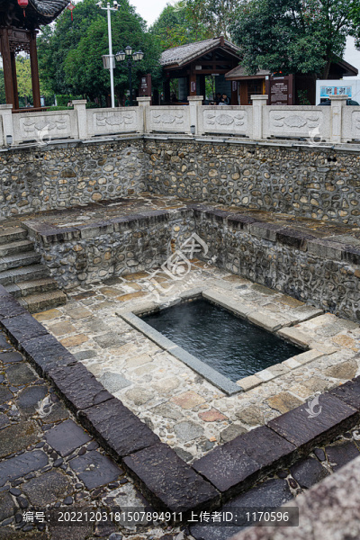 宜春溫湯鎮(zhèn)泉眼