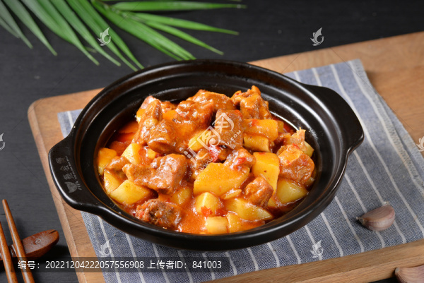 土豆燉牛腩
