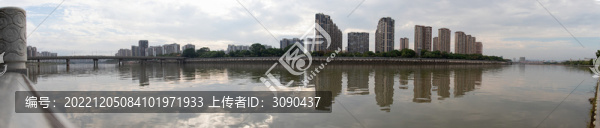 沿江寬幅城市風(fēng)景