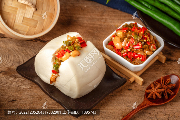 彩椒醬夾饅頭