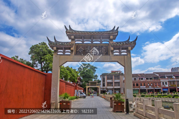 漳州古城道冠古今牌坊