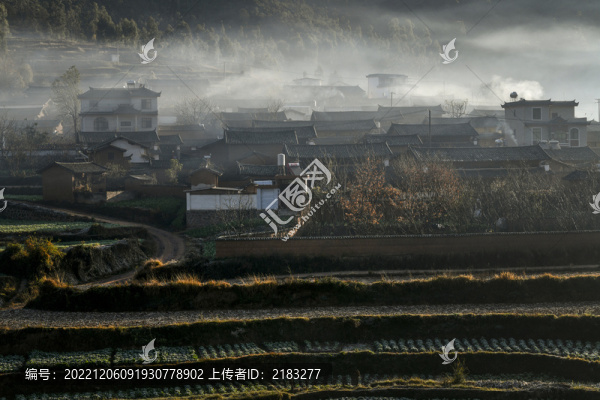 山村晨曦