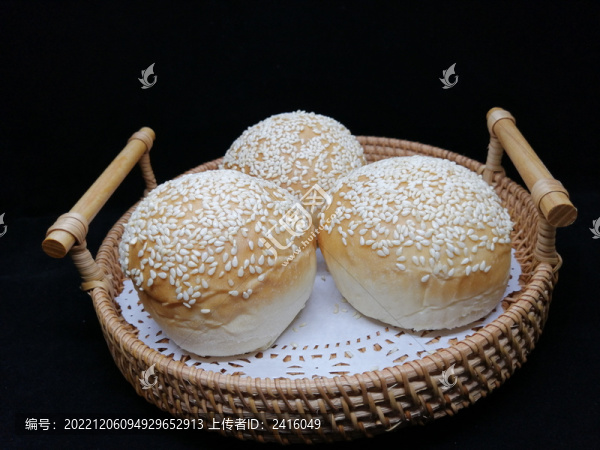 小圓面包
