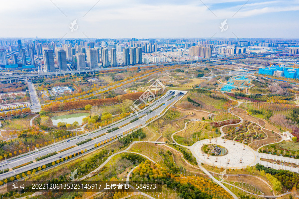 航拍鄭州市森林公園道路隧道