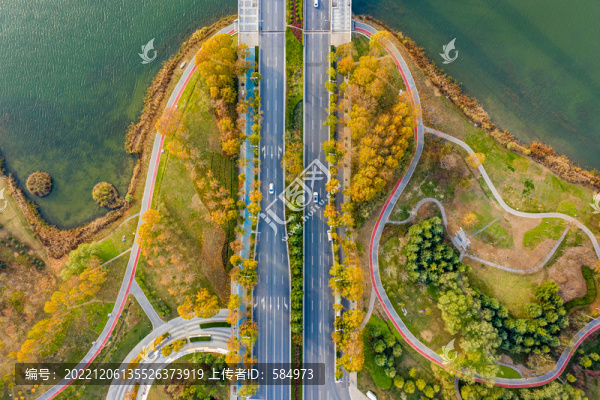 航拍鄭州龍子湖公園濱湖道路