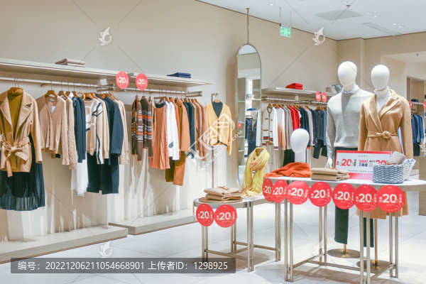 時(shí)尚女裝冬裝專(zhuān)賣(mài)店陳列設(shè)計(jì)