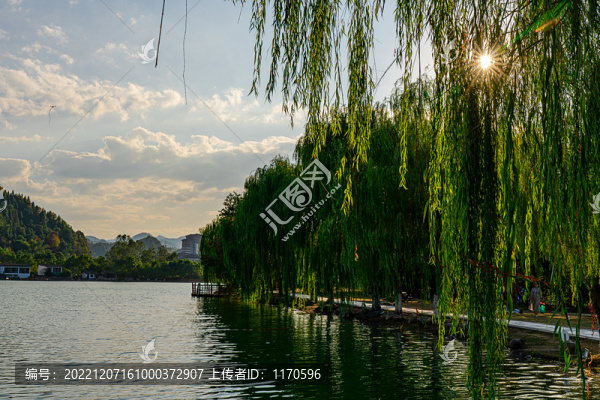天沐湖風光