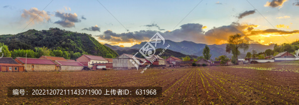 豐寧縣老米溝門鄉(xiāng)村晚景