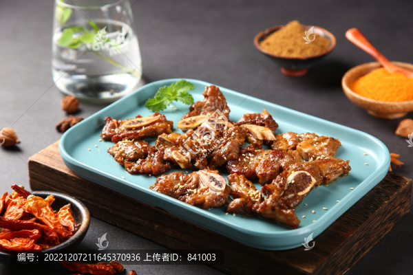 炭燒牛仔骨