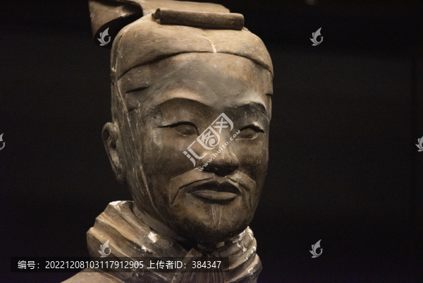 百態(tài)秦始皇兵馬俑