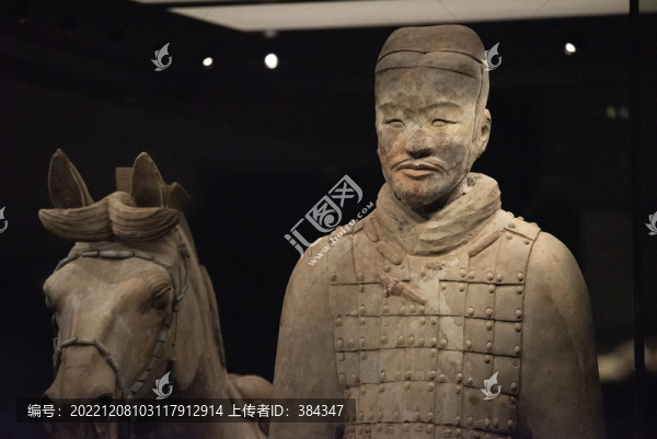 百態(tài)秦始皇兵馬俑